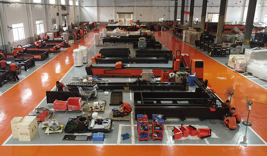 激光切割機(jī)生產(chǎn)車間 激光切割機(jī)生產(chǎn)車間